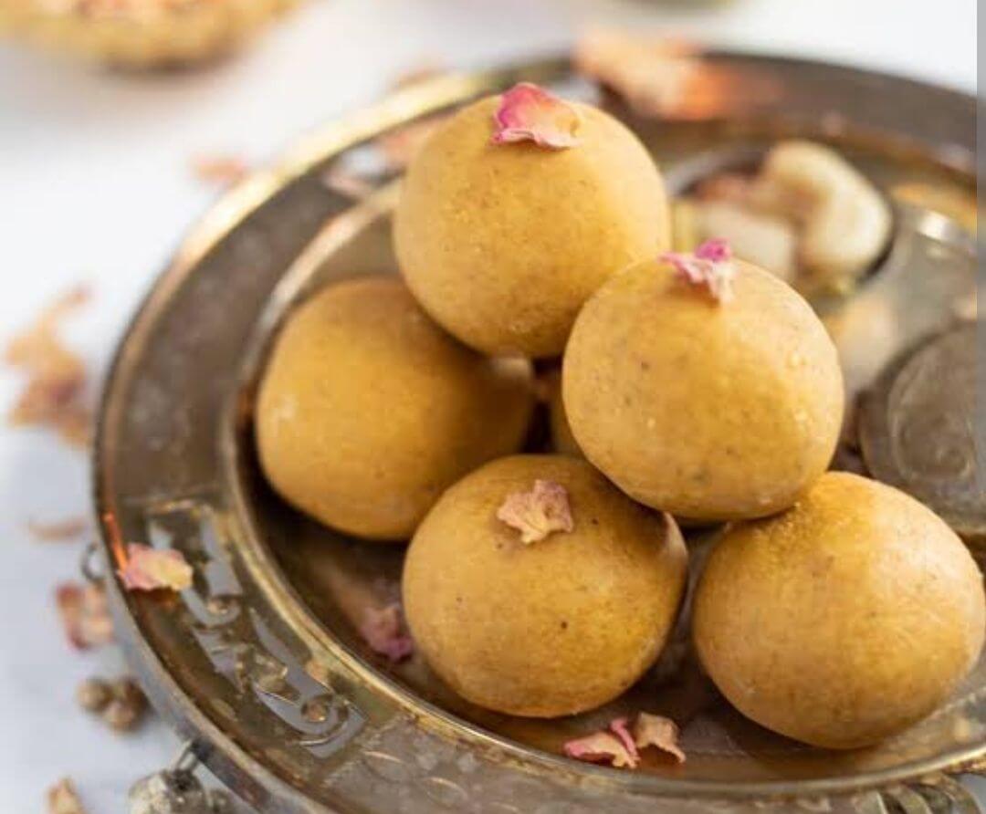 Besan Laddu