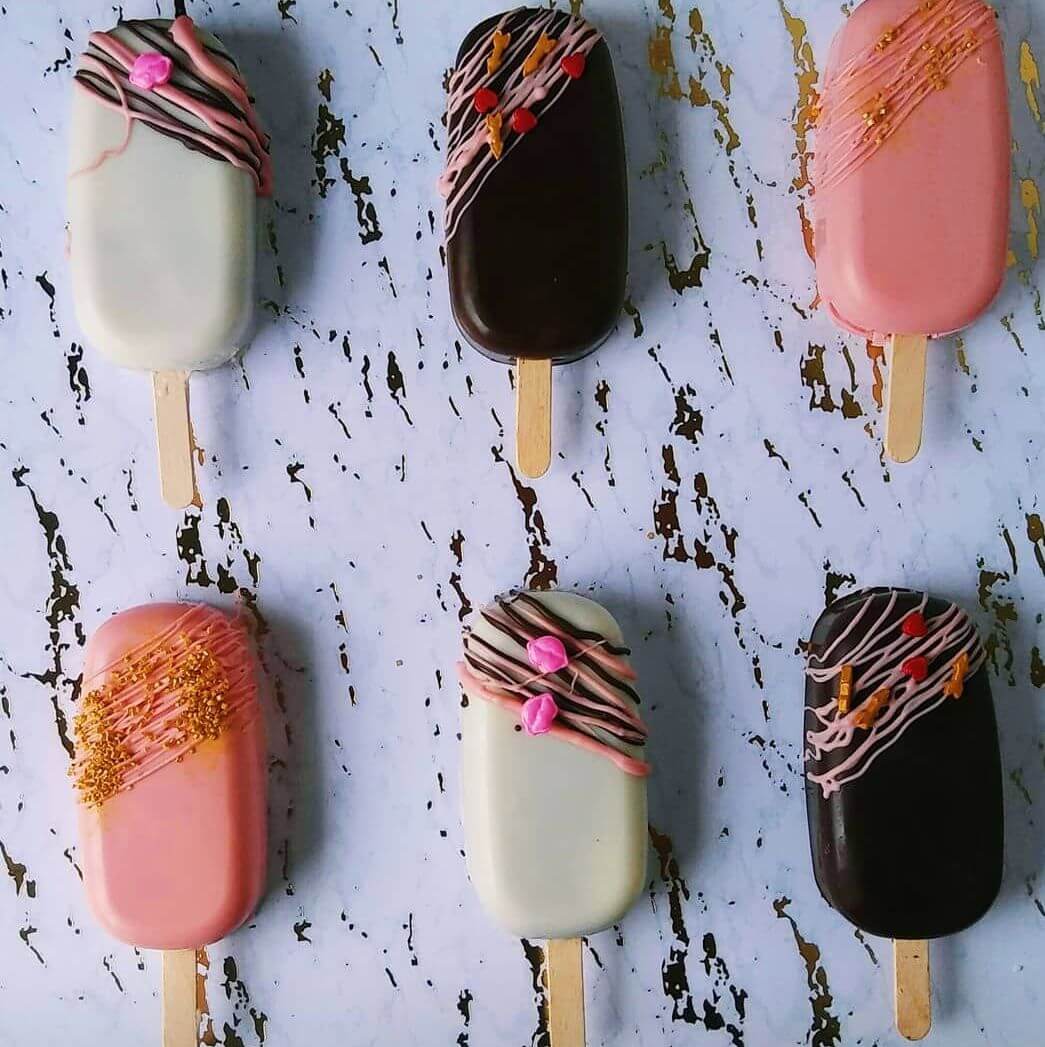 Eggless chocolate cake popsicles