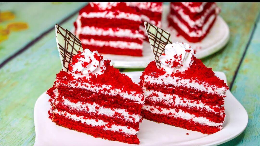 Eggless Red velvet pastry