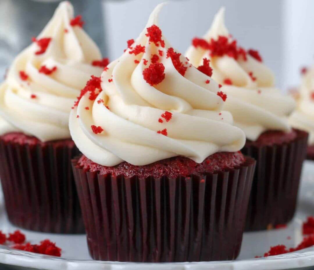 Eggless red velvet cupcakes