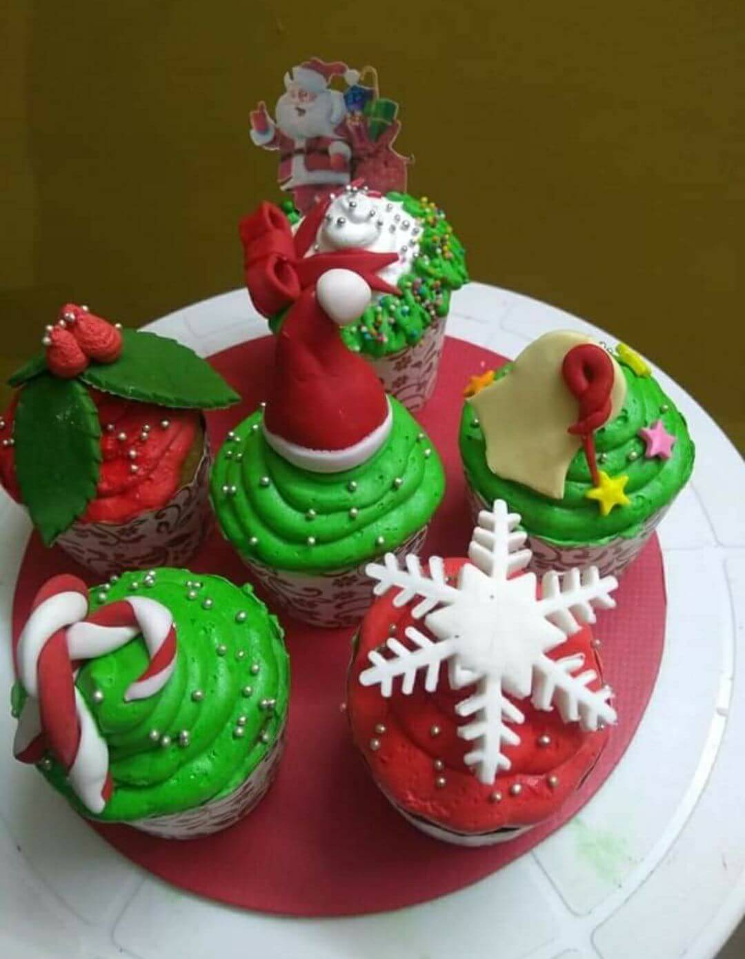 christmas theme cupcakes