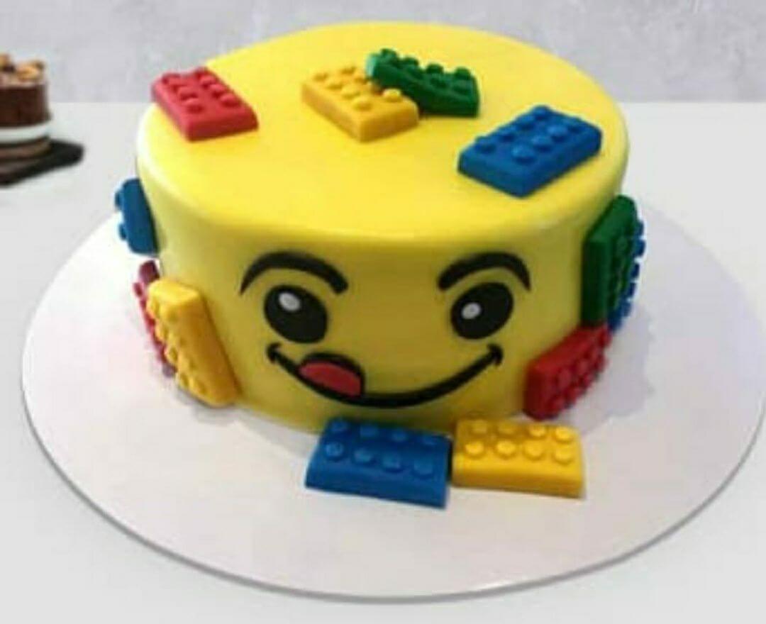 Eggless Lego cake