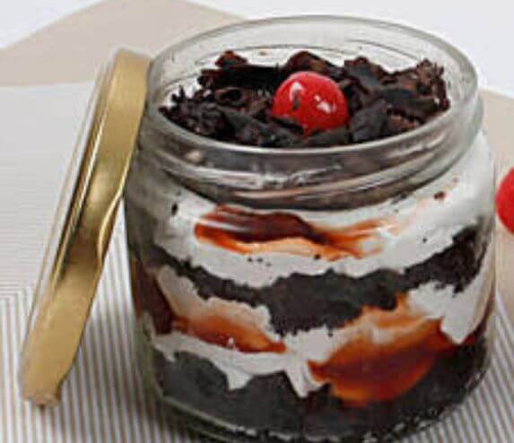 Eggless Black forest cake jar