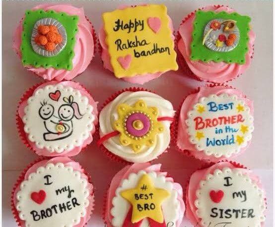 Vanilla/Chocolate Rakhi Theme Cupcakes