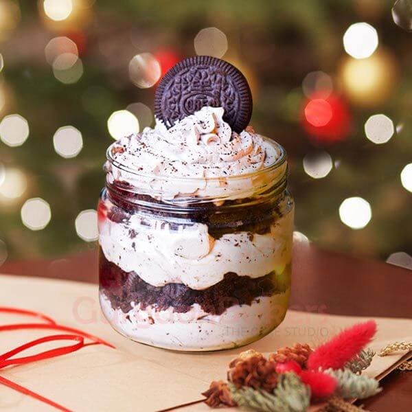 Cookie and Cream Cake Jar