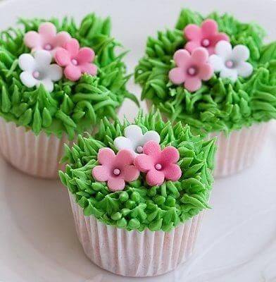 WOMEN'S DAY SPECIAL CUPCAKES