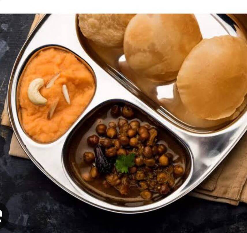 Navratri special Kanya pujan Thali ( puri,sabji,halwa)