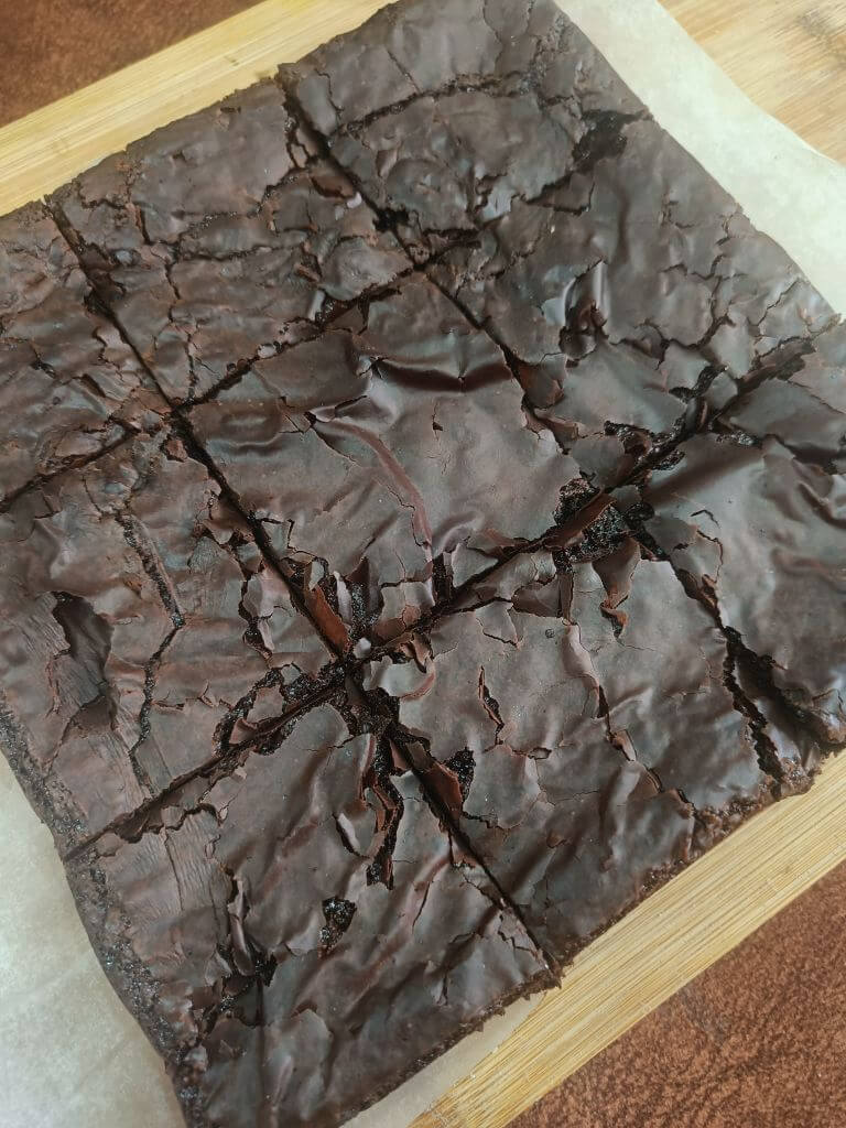 Dark fudge brownie