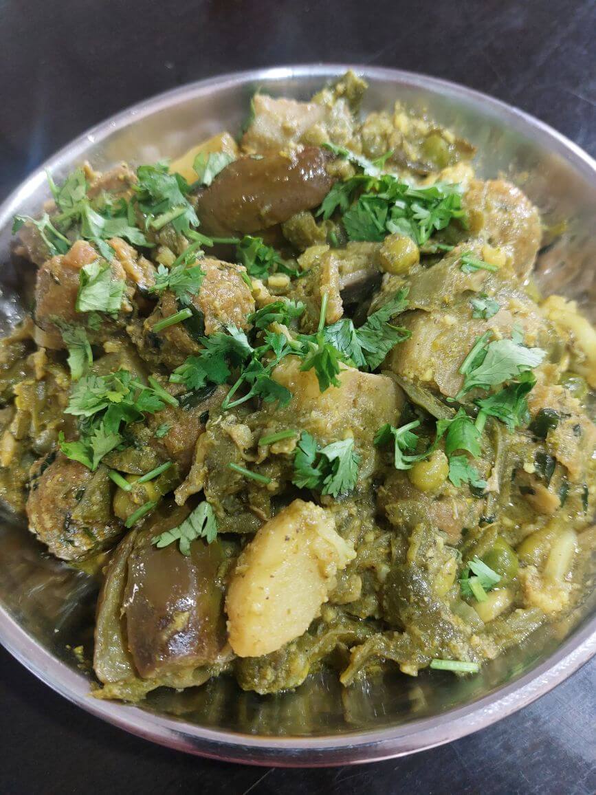 Gujarati undhiyu