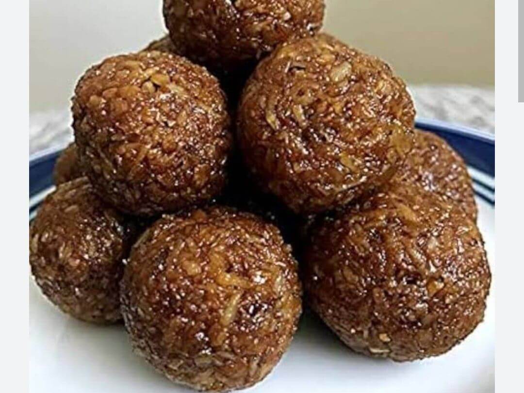 kobbari laddu (or) coconut laddu
