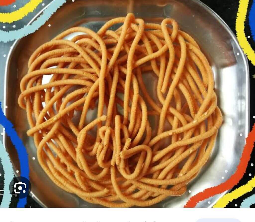 minapa chakralu (or)urad dal Murukulu