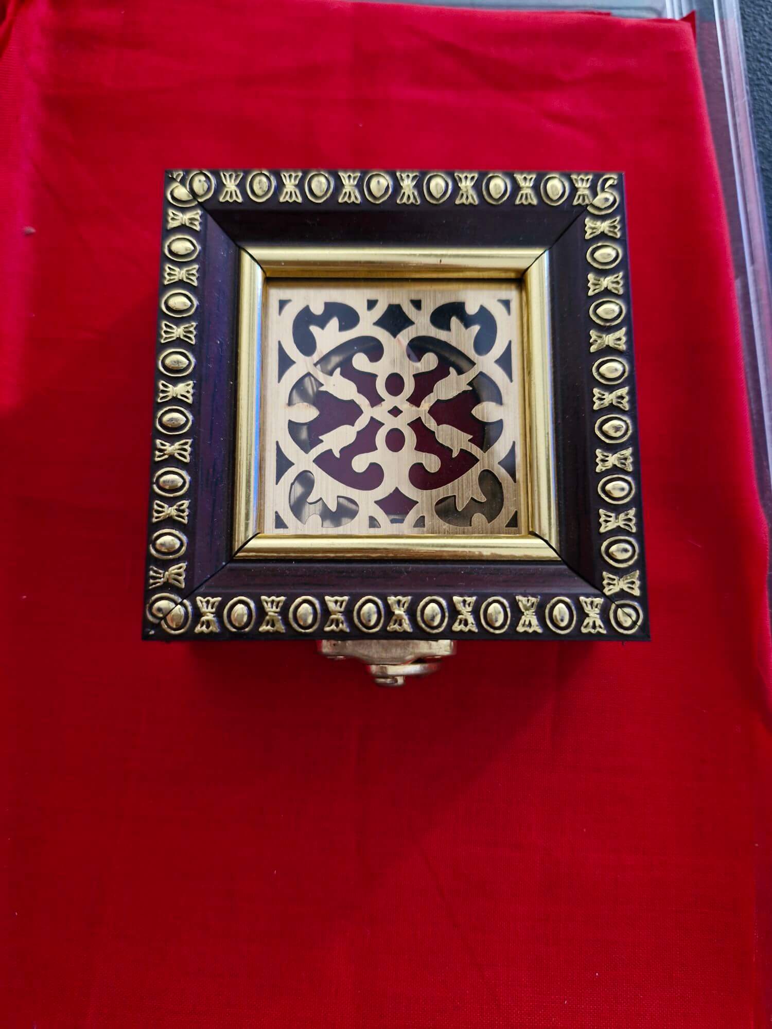 10 gm coin gift box