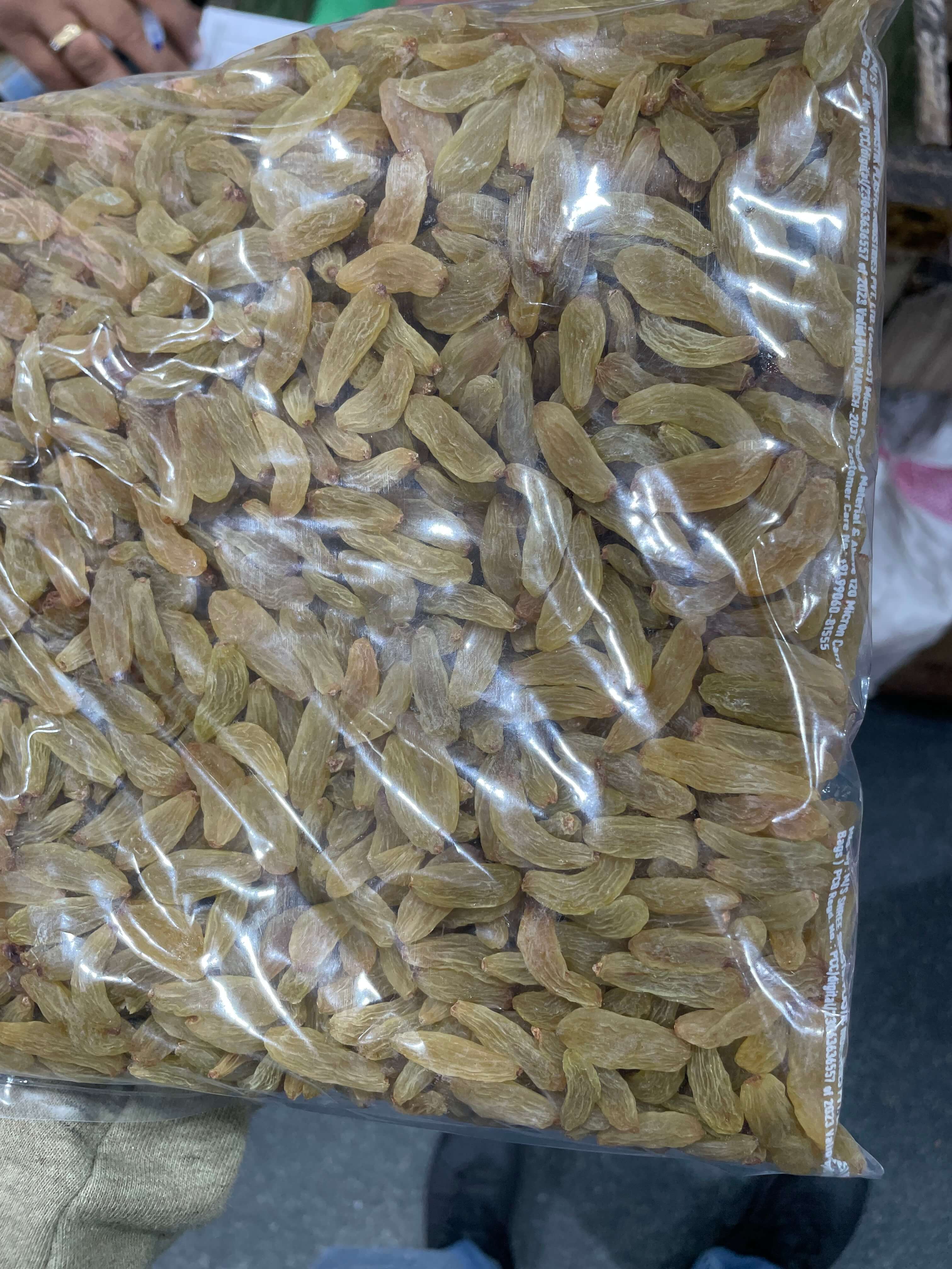 Kashmiri raisins
