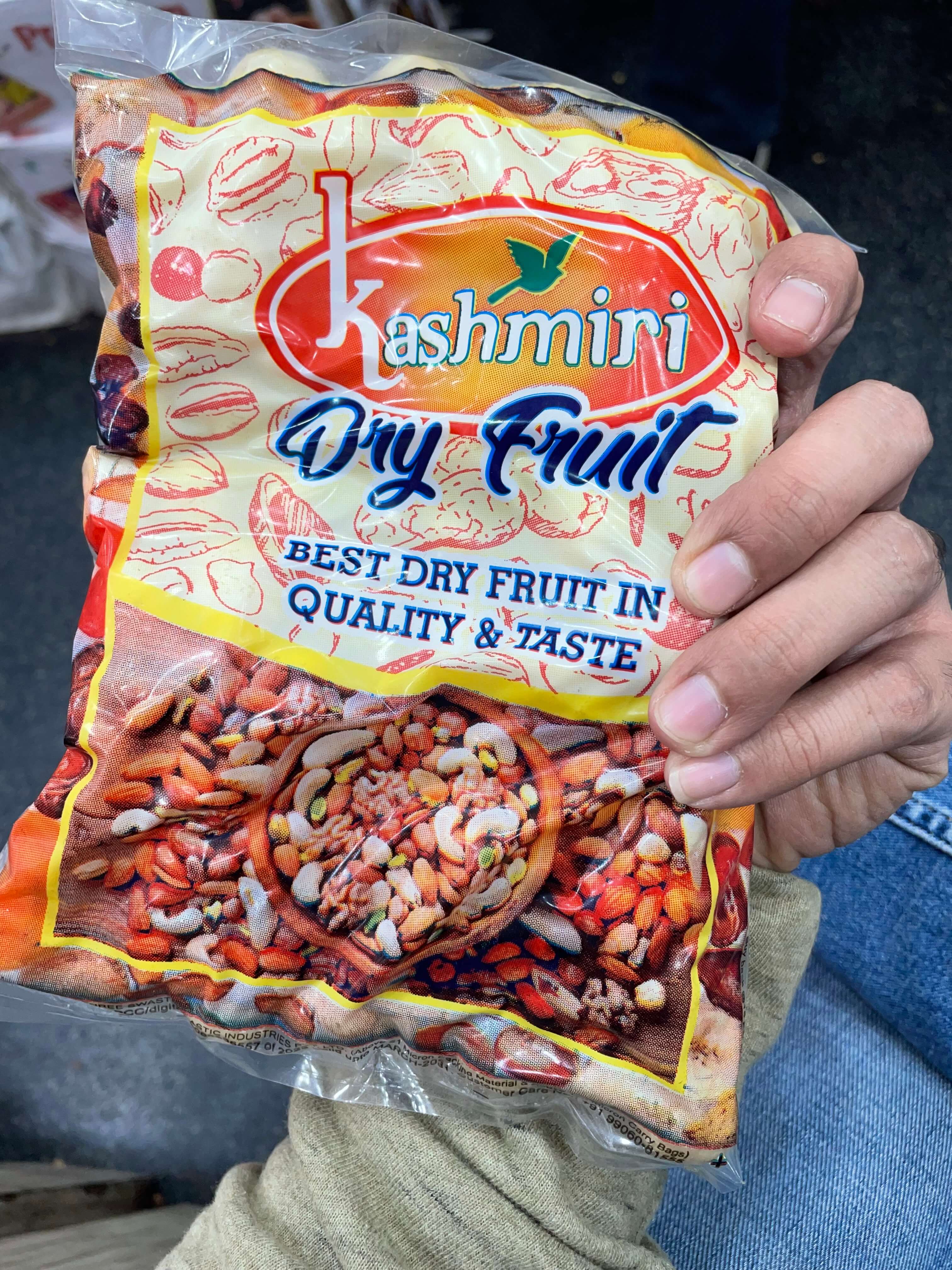 Whole cashewnuts